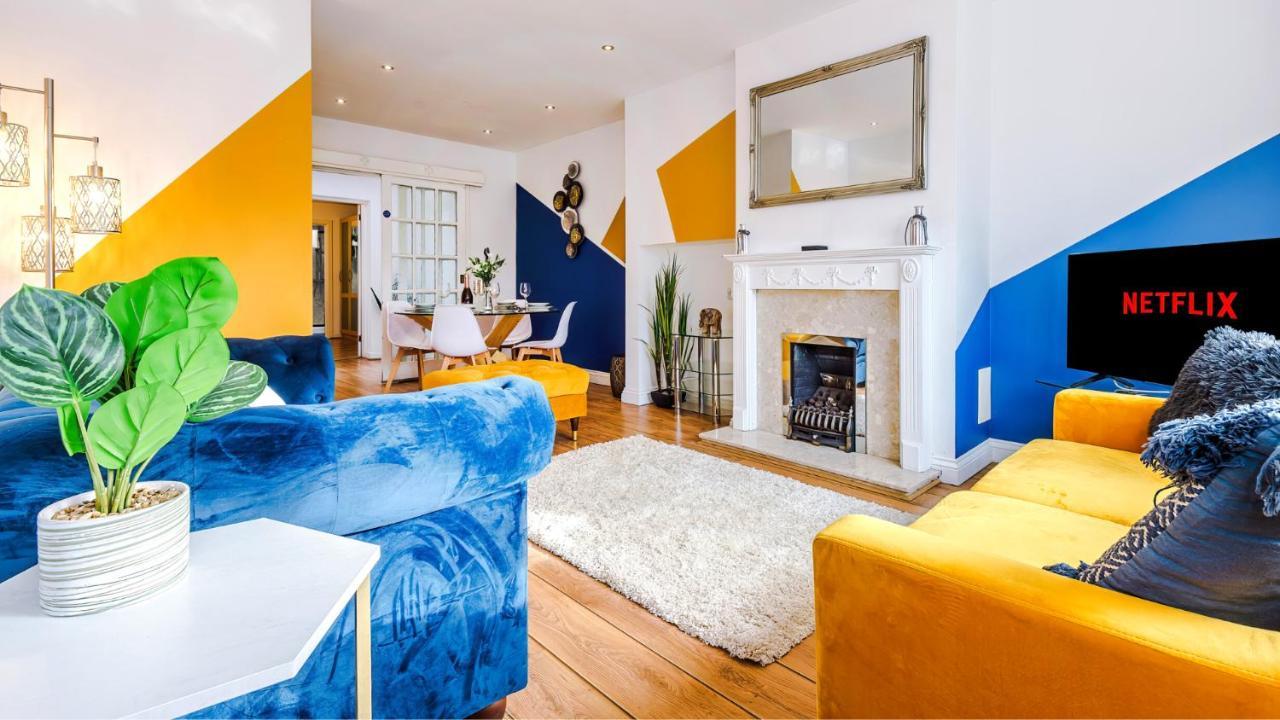 Newhall Road - 4 Bedroom Chester Home - Parking Wervin Εξωτερικό φωτογραφία